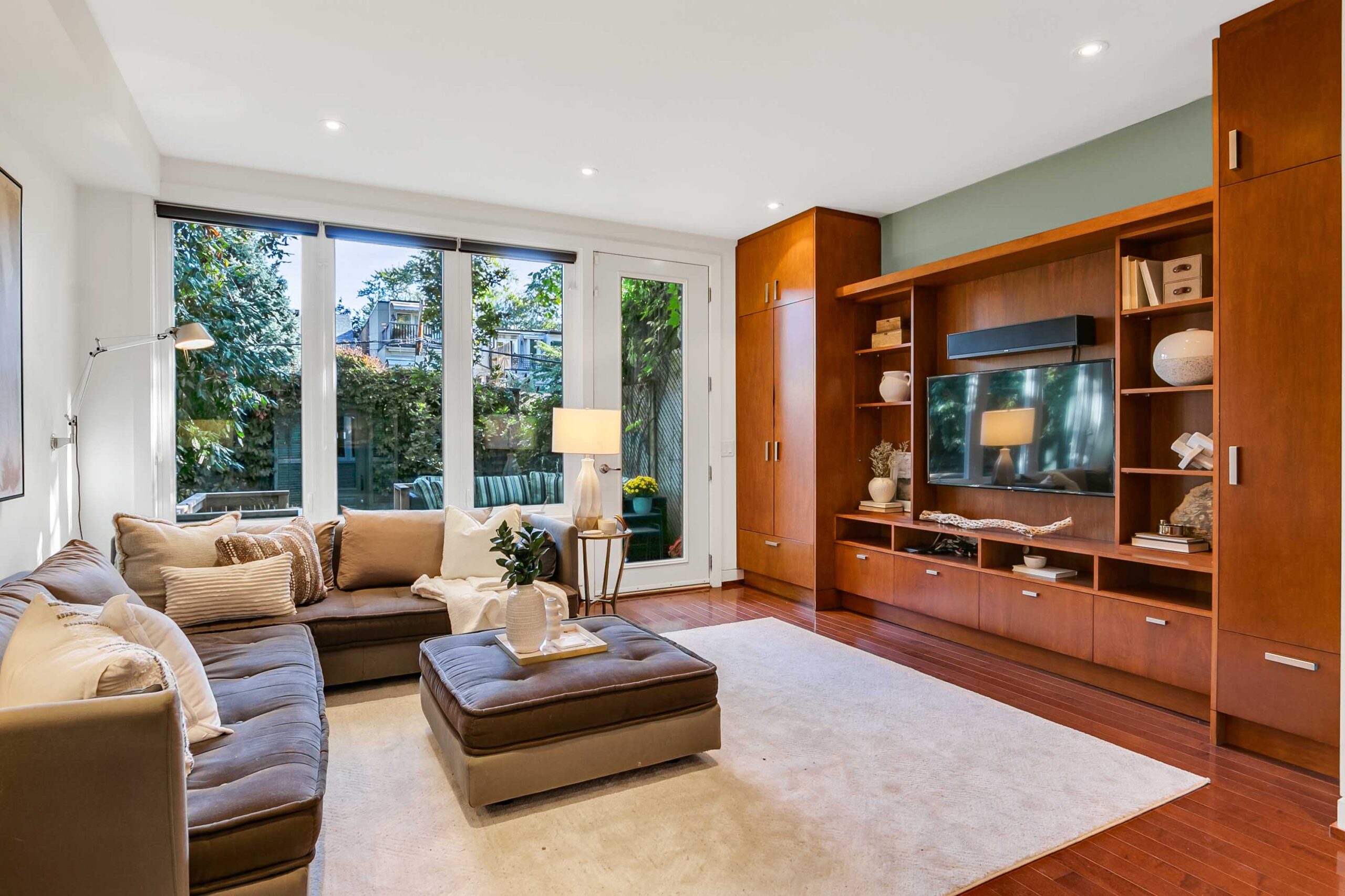 20-print-9_002_Family Room