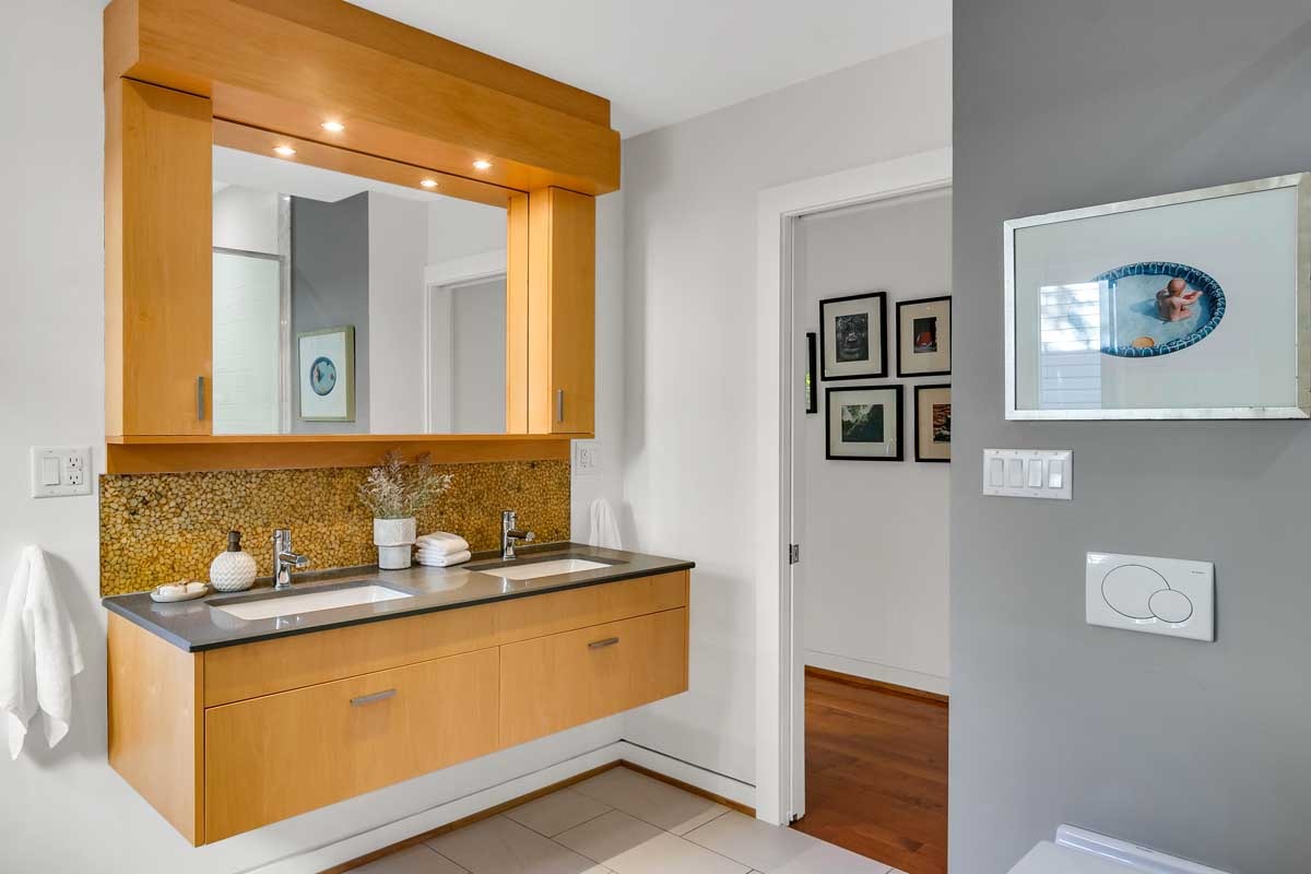 51-print-27_002_Master Ensuite