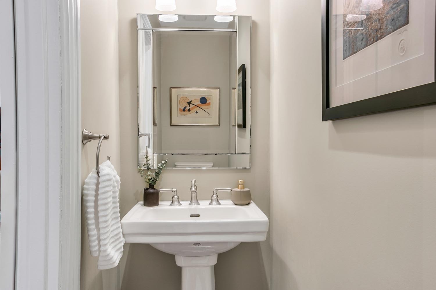 36-print-20_002_Powder Room