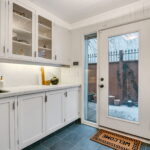 42-web-or-mls-21_001_Mudroom