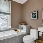 76-web-or-mls-44_001_Bathroom