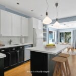 23-web-or-mls-15_005_Kitchen