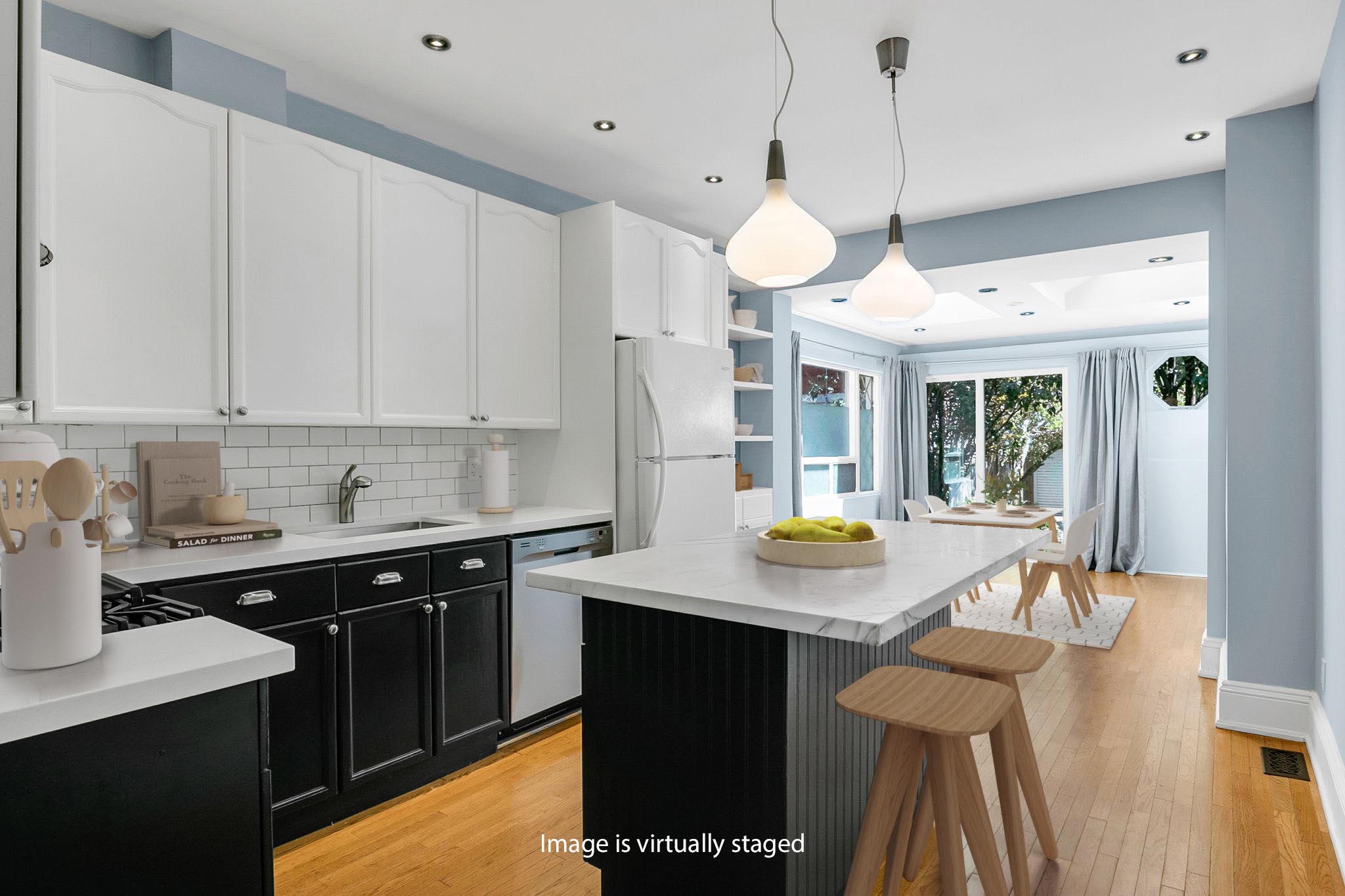 23-web-or-mls-15_005_Kitchen