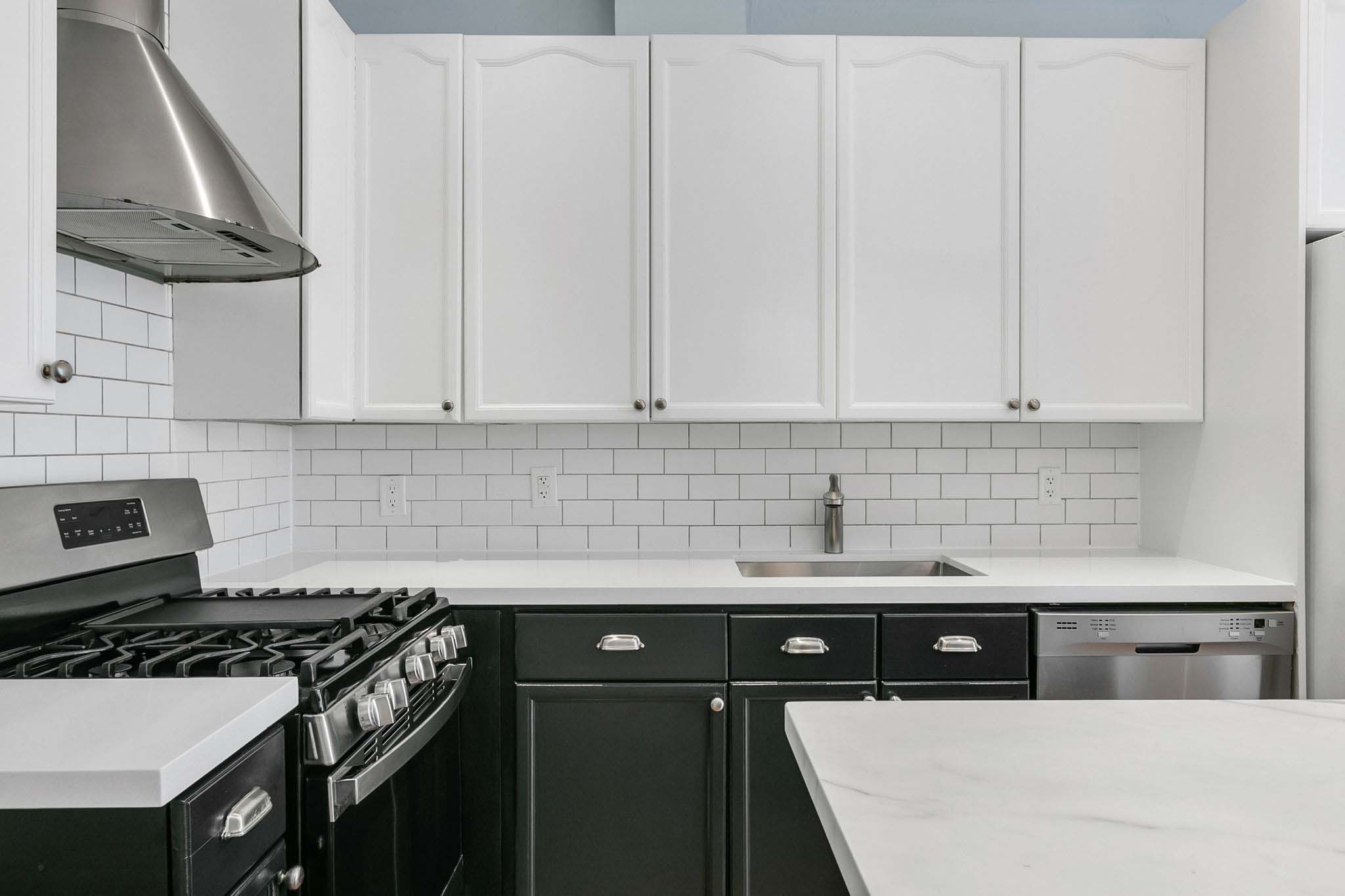 28-web-or-mls-15_010_Kitchen