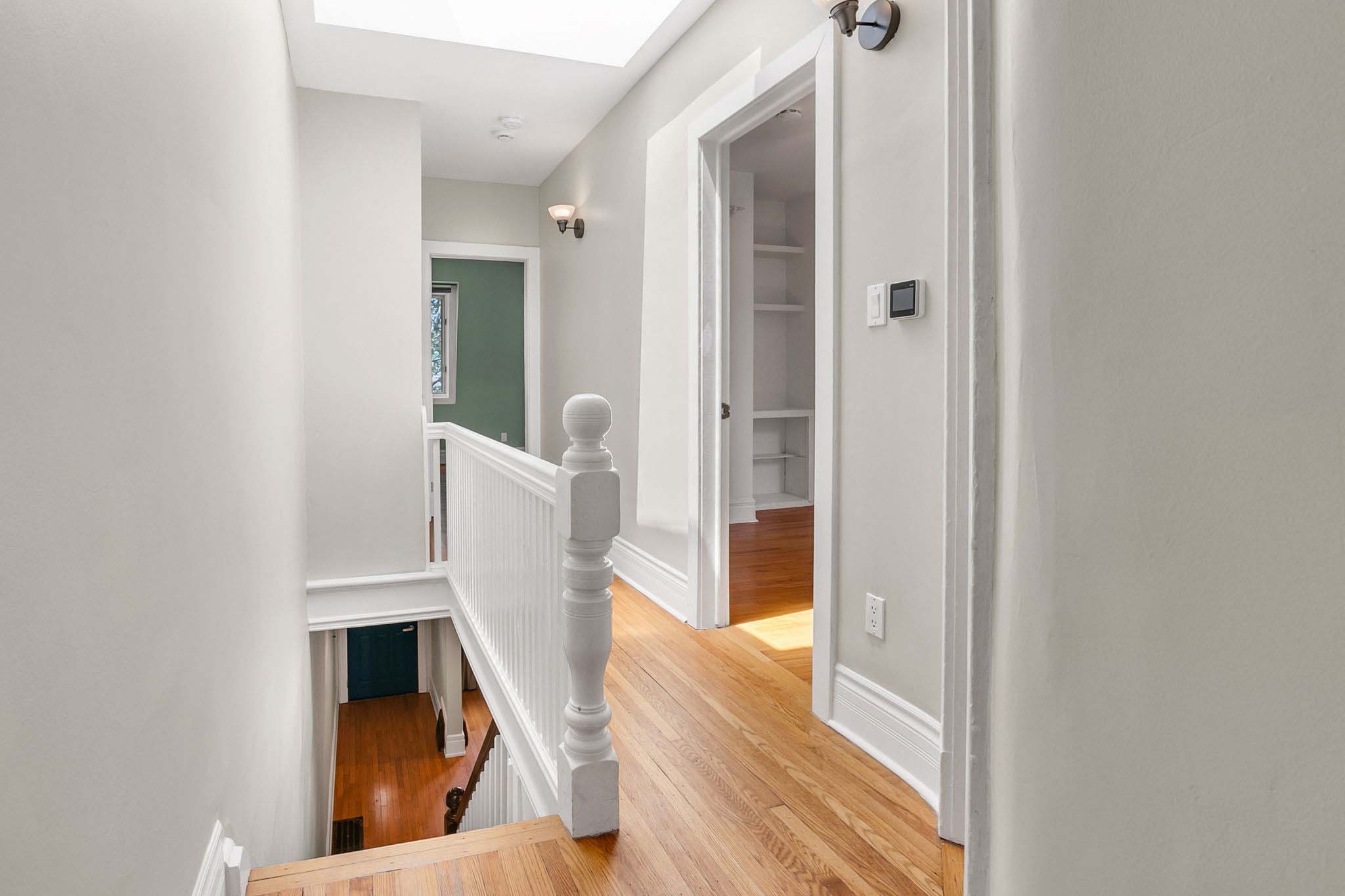 29-web-or-mls-23_005_Upper Hallway