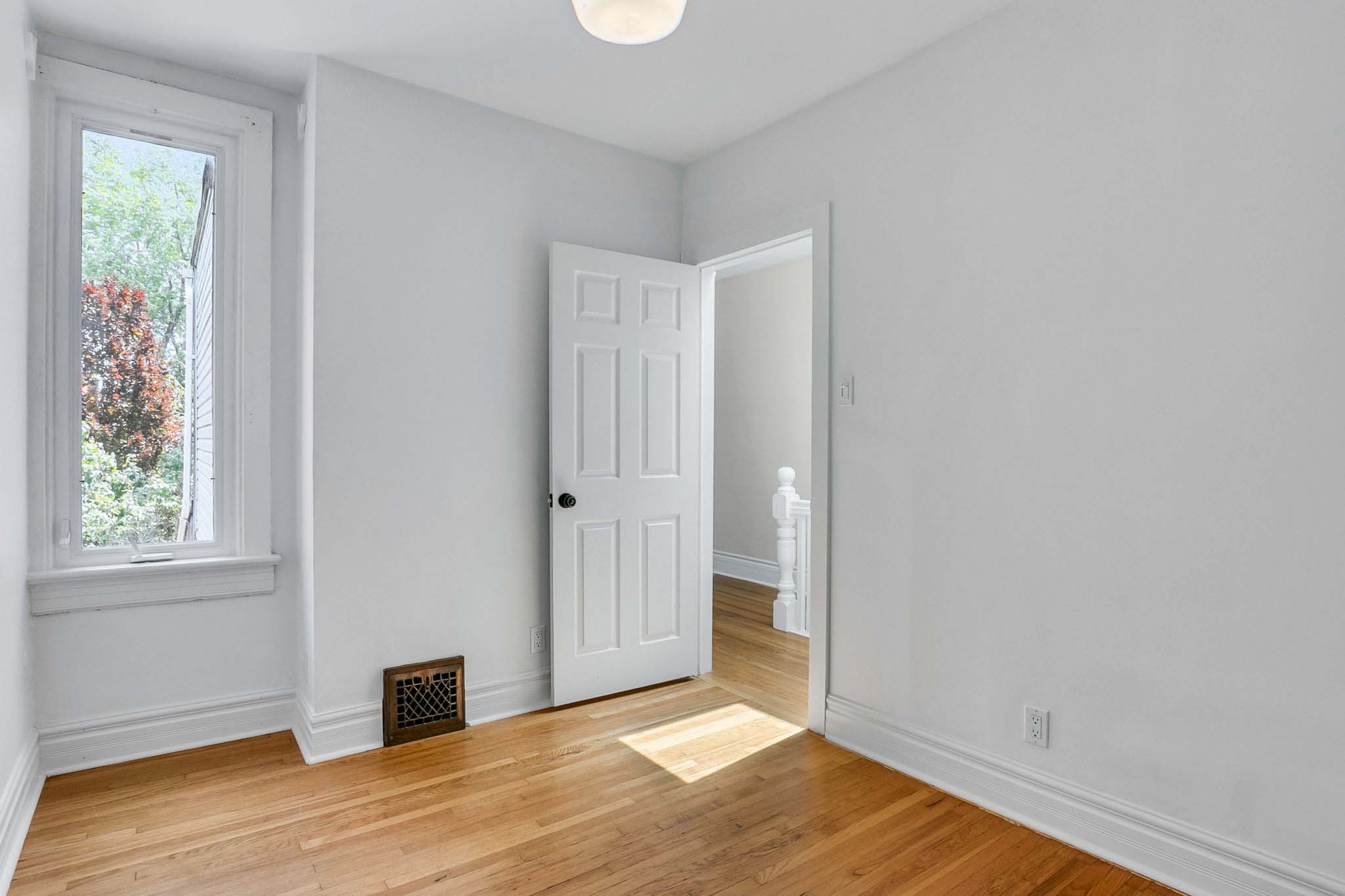 38-web-or-mls-31_006_Third Bedroom