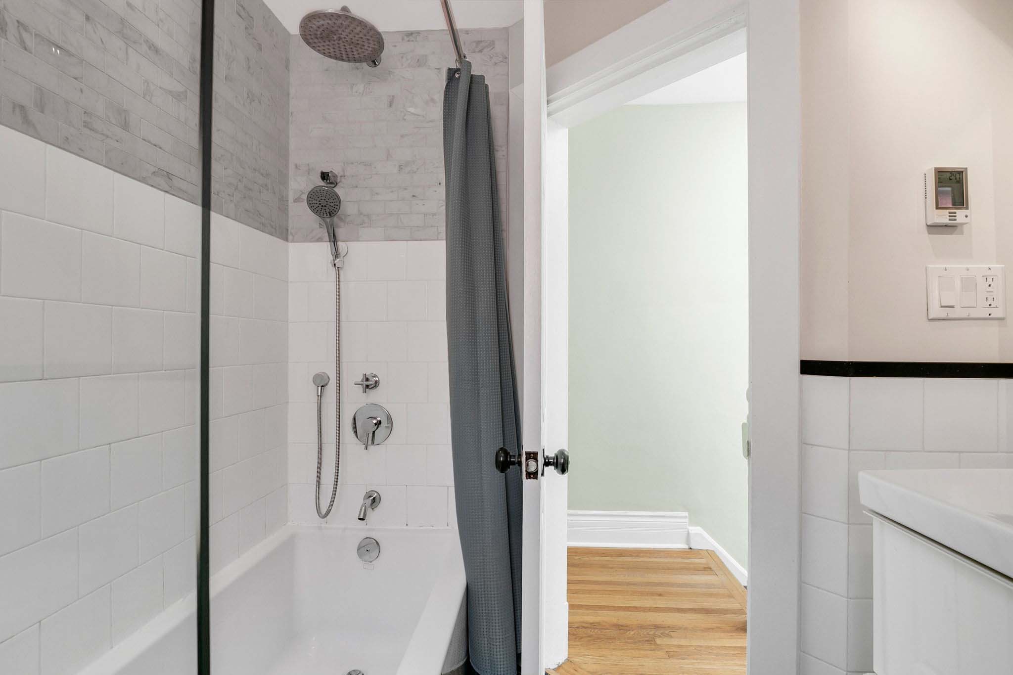 40-web-or-mls-44_006_Bathroom