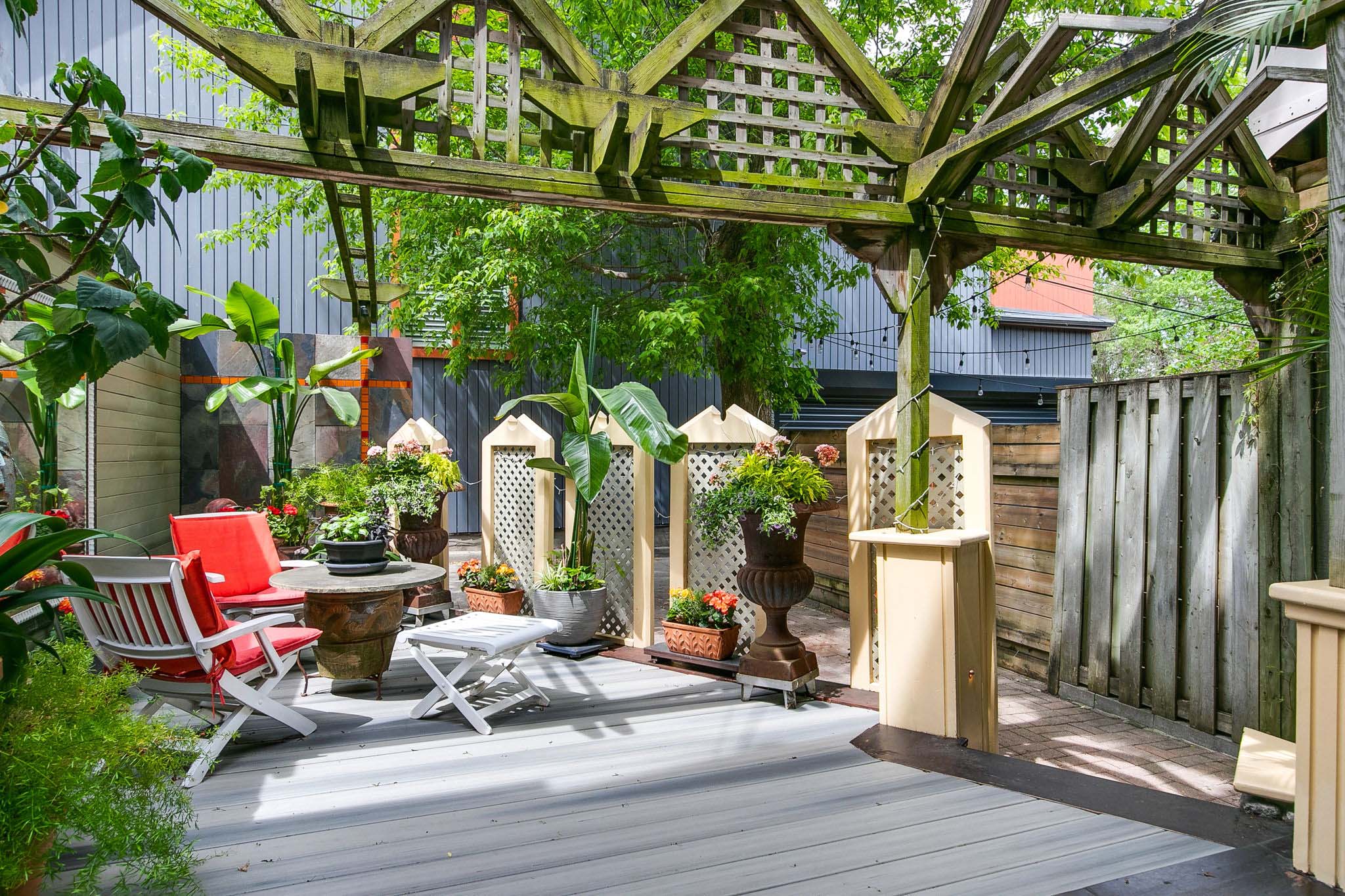 72-web-or-mls-74_004_Backyard