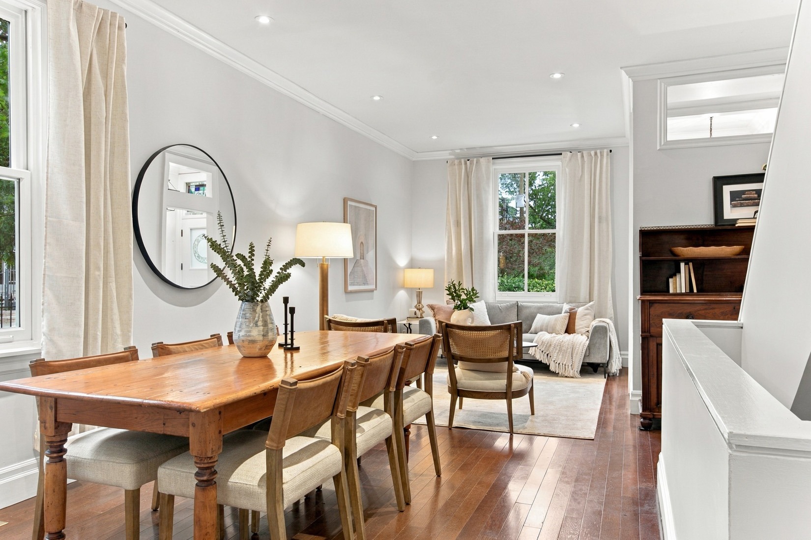 12_003_Dining Room
