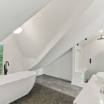 27_001_Master Ensuite