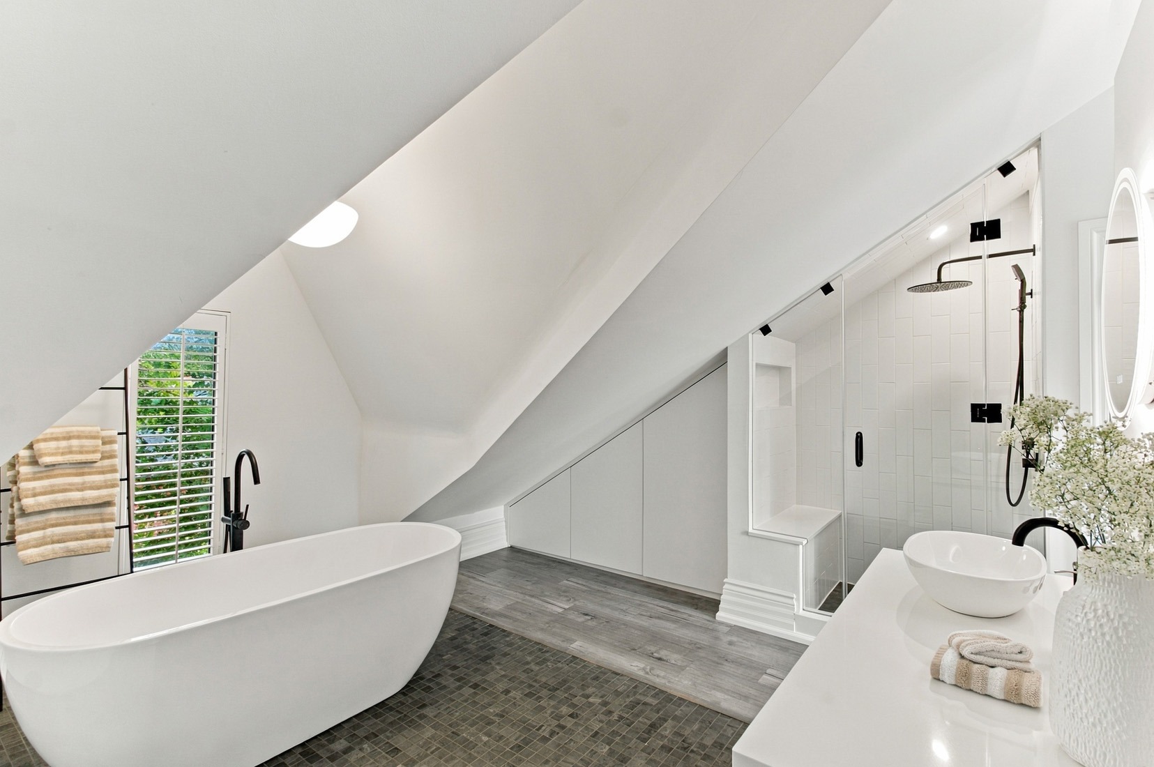 27_001_Master Ensuite