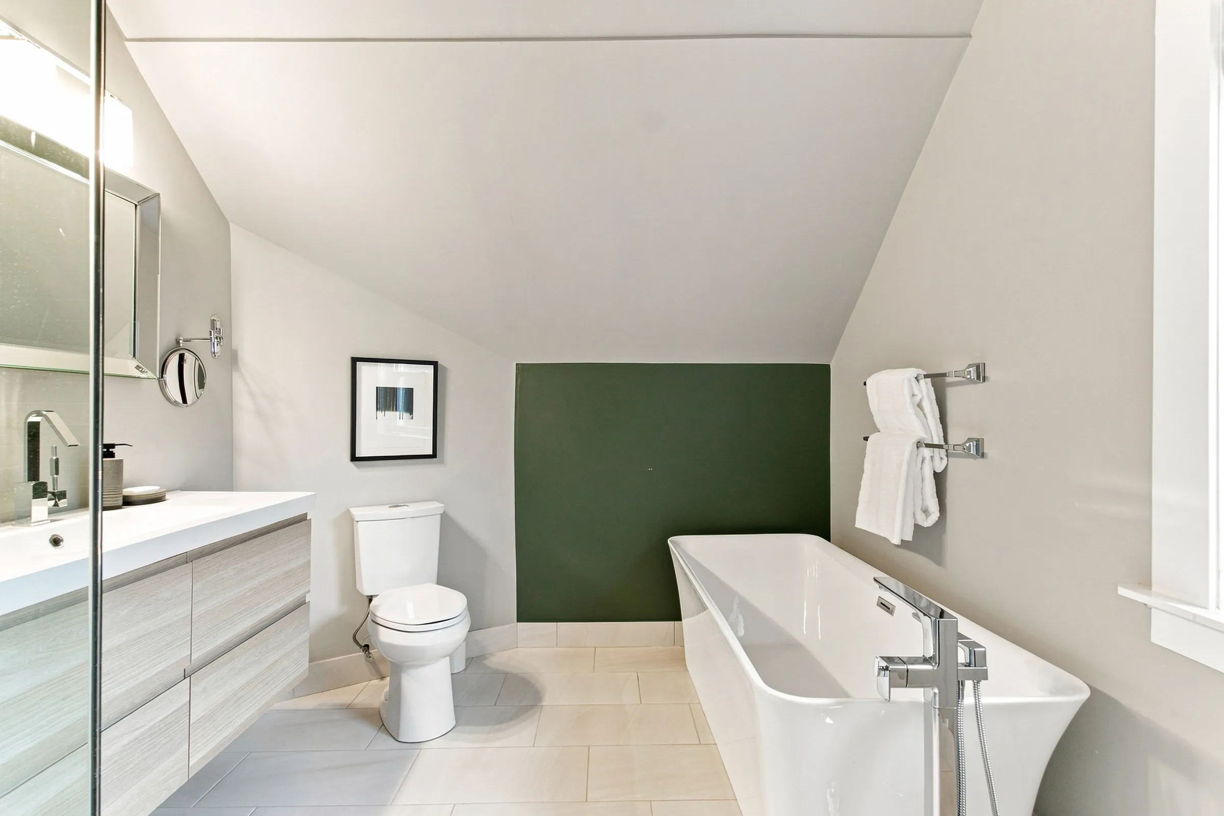 27_002_Master Ensuite_35_11zon