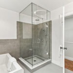 44_003_Bathroom