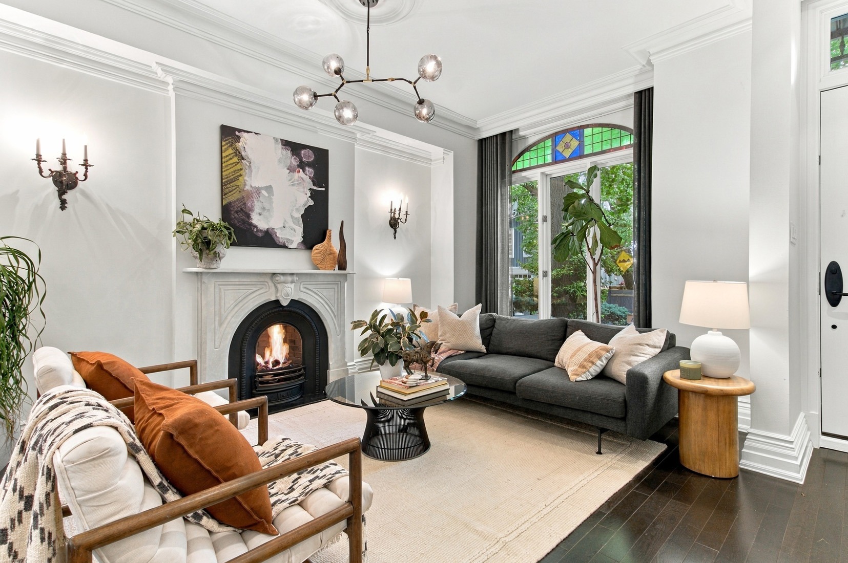 8_001_Living Room